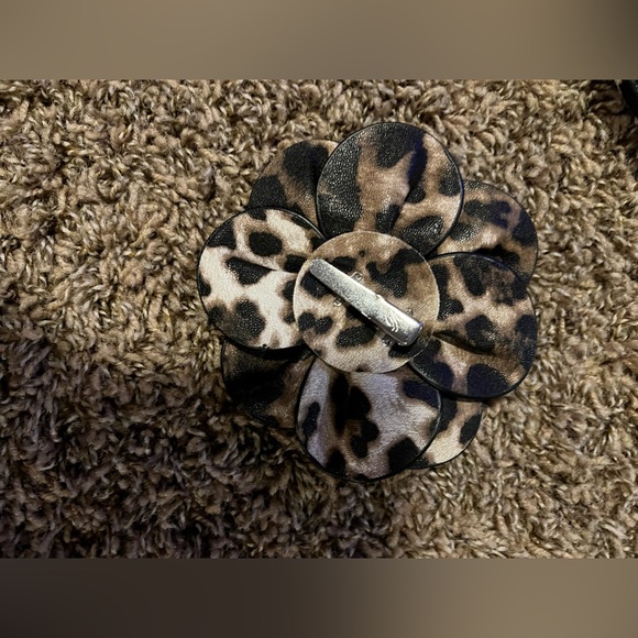 Grace Adele Animal Print Clutch with clip and optional strap - Picture 6 of 6